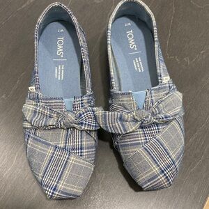 TOMS Blue Plaid Classic Shoe